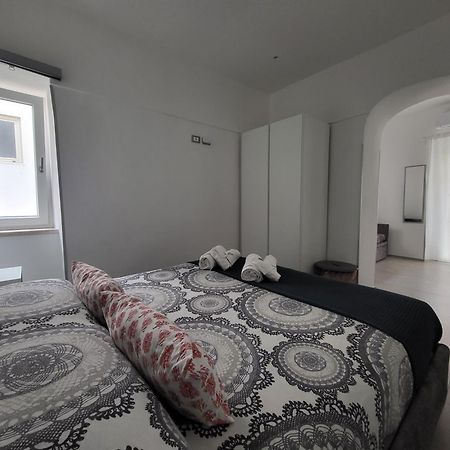 B&B Tra Le Vie Del Borgo Vieste Zimmer foto